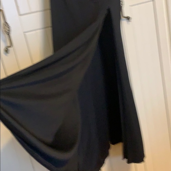 Black Formal Gown - Picture 6 of 8